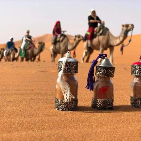 Camel Trekking Desert Camp Мерзуга Экстерьер фото