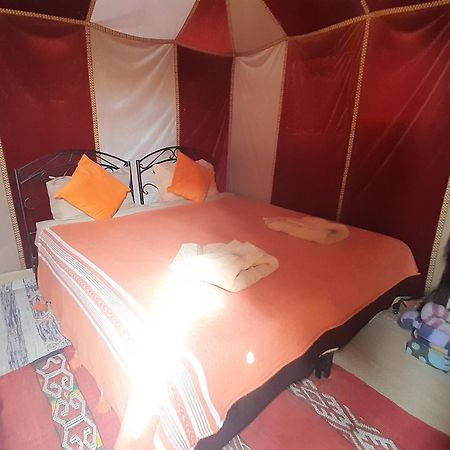 Camel Trekking Desert Camp Мерзуга Экстерьер фото