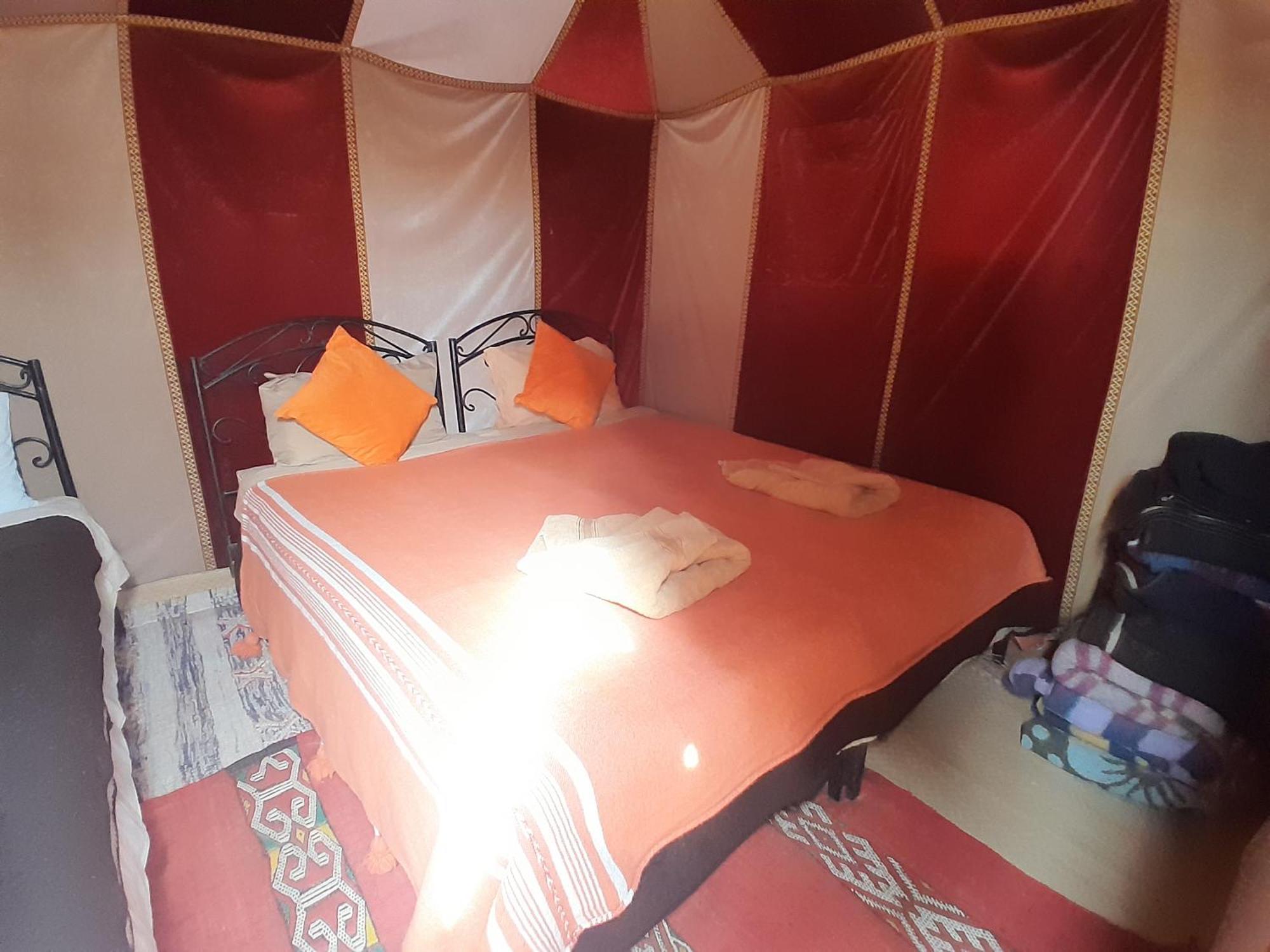 Camel Trekking Desert Camp Мерзуга Экстерьер фото
