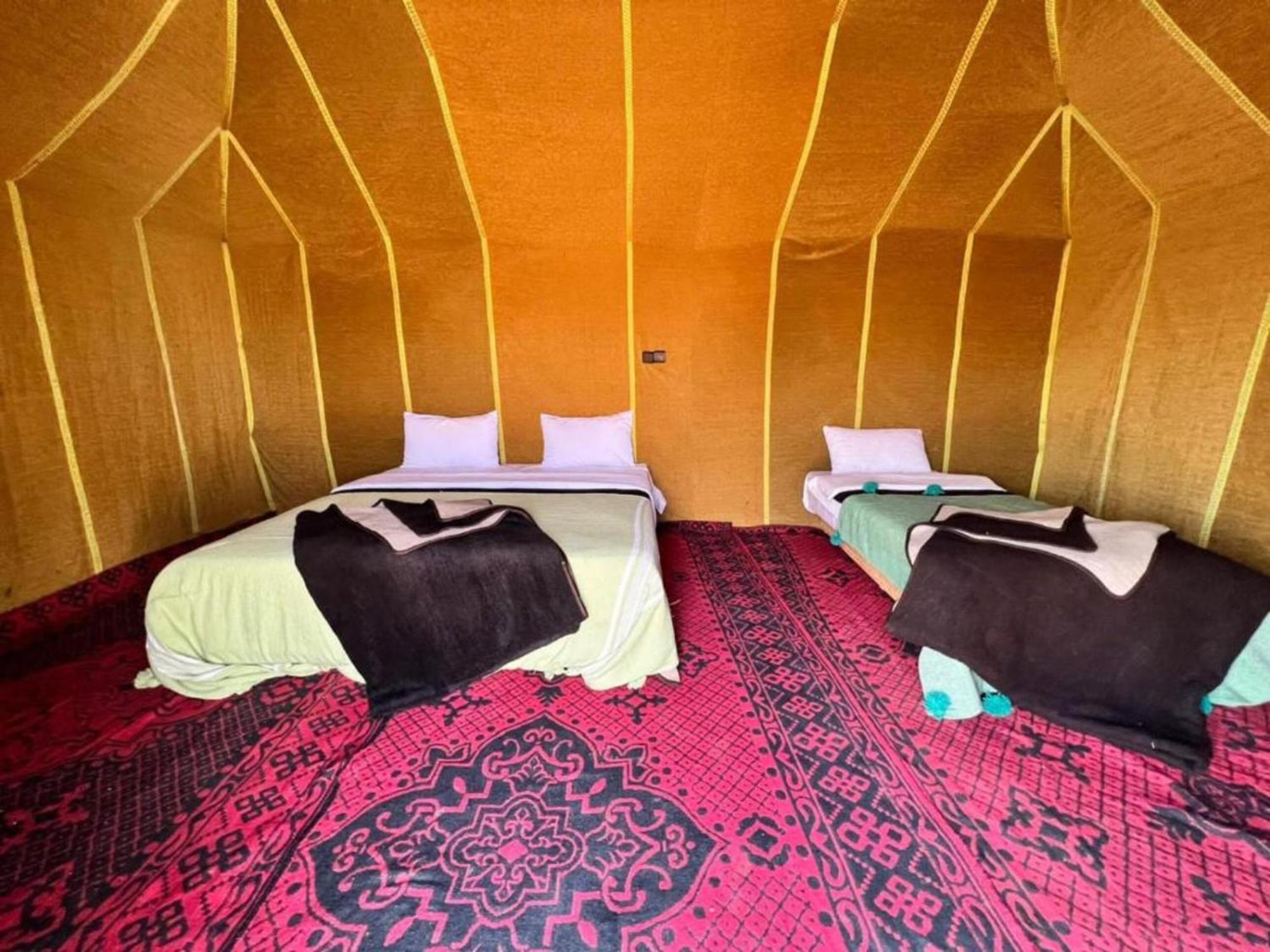 Camel Trekking Desert Camp Мерзуга Экстерьер фото