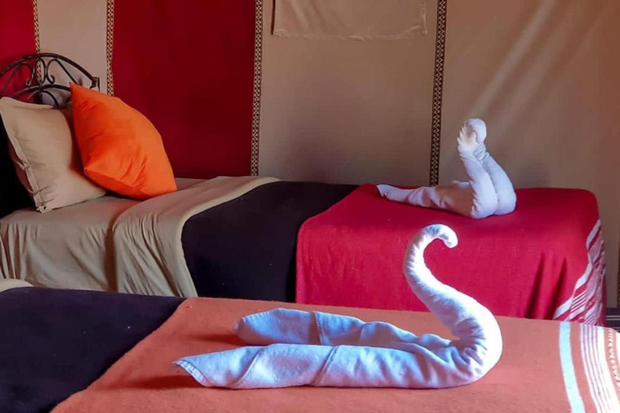 Camel Trekking Desert Camp Мерзуга Экстерьер фото